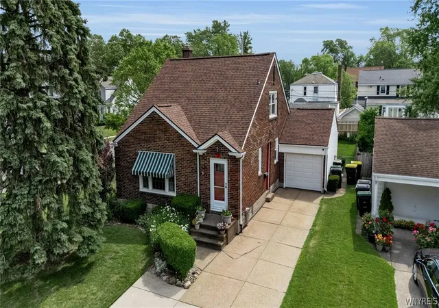 Photo 3 of Sale Pending at 75 Fairbanks Ave, Buffalo, NY 14223 | MLS# B1697564 | Listing updated on 2026-07-27