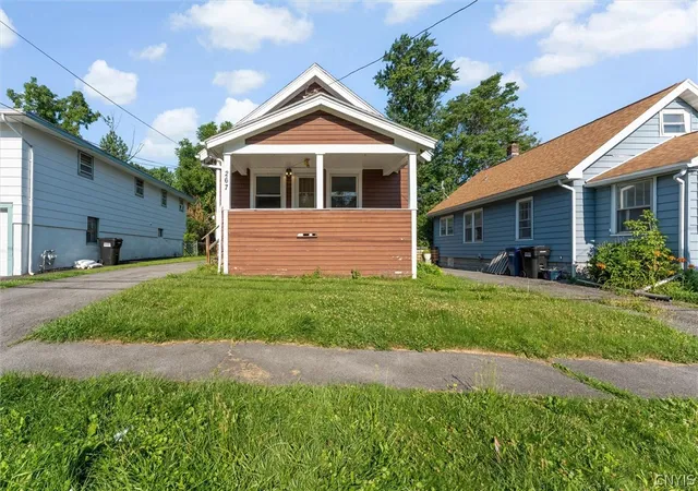 3rd image of 267 N Collingwood Ave, Syracuse, NY 13206 | MLS# S1696824