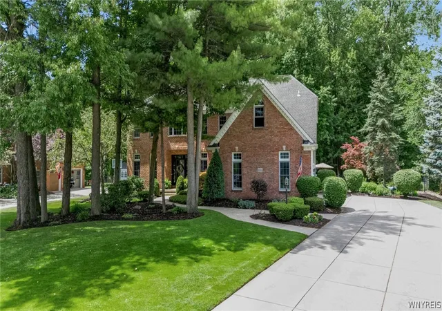 Homes for sale in Clarence, NY | 6690 Chesley Ct, Clarence, NY 14051 | MLS# B1697594