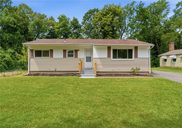 Homes for sale in Henrietta, NY | 152 Princess Dr, Henrietta, NY 14623 | MLS# R1697608
