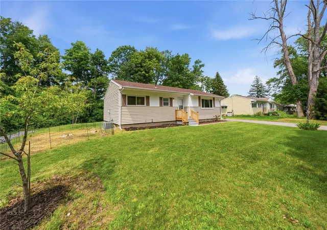 Homes for sale in Henrietta, NY | 152 Princess Dr, Henrietta, NY 14623 | MLS# R1697608