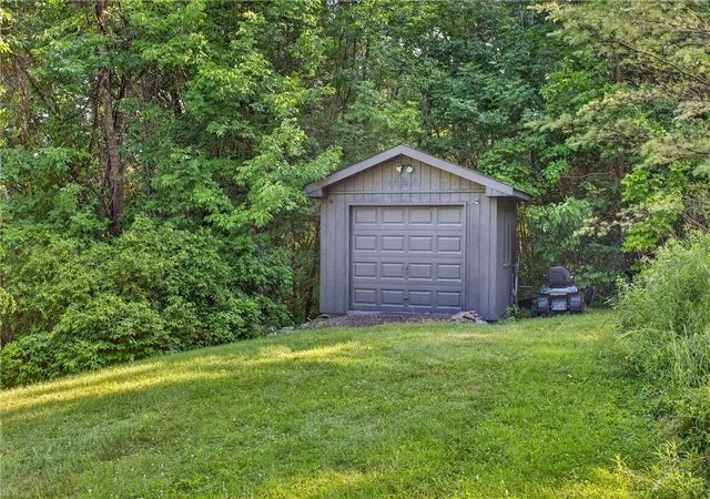 47th image of 400 Souer Rd, Stamford, NY 12167 | MLS# R1697293
