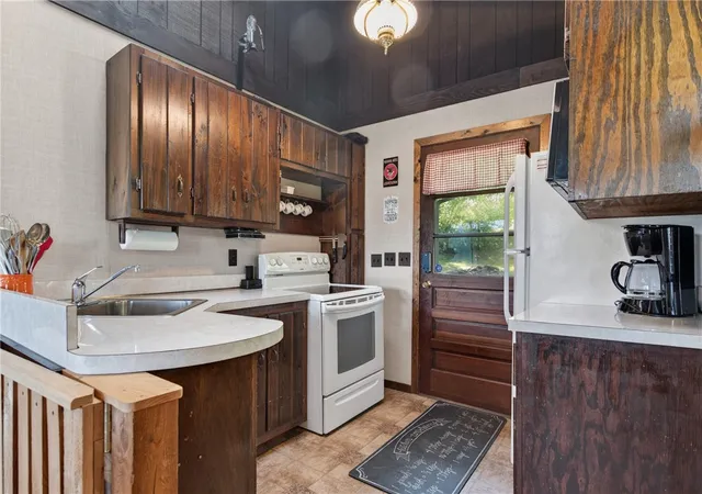 Photo 5 of Multi family home for sale at 400 Souer Rd, Stamford, NY 12167 | MLS# R1697293 | Listing updated on 2026-07-14