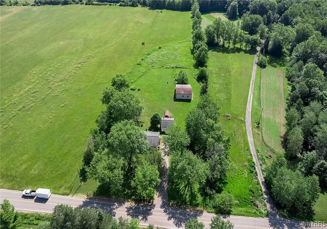 2nd image of 8009 Lewis Rd, Holland, NY 14080 | MLS# B1697563