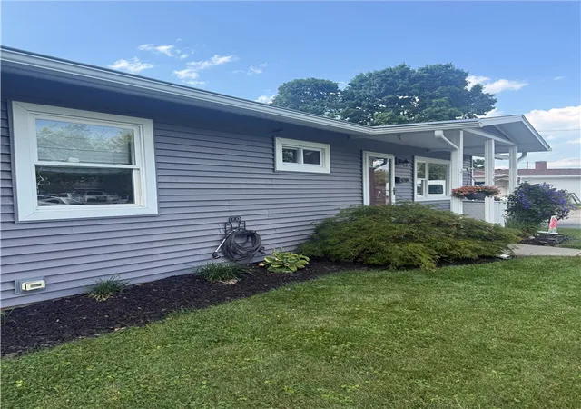 Photo 5 of Sale Pending at 149 Matthew Cir, Horseheads, NY 14845 | MLS# R1697107 | Listing updated on 2026-07-16