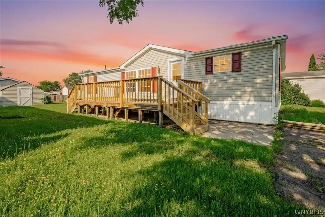 Photo 1 of Manufactured home for sale at 1113 Lockwood, Lockport, NY 14094 | MLS# B1697056 | Listing updated on 2026-10-07
