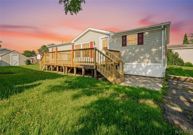 Homes for sale in Lockport Town, NY | 1113 Lockwood, Lockport Town, NY 14094 | MLS# B1697056
