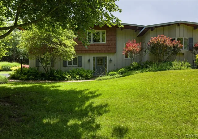 50th image of 272 Green St, Watertown City, NY 13601 | MLS# S1695060