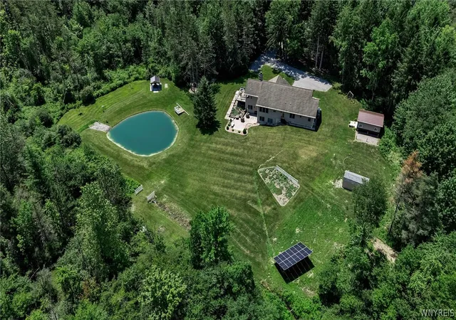 Photo 2 of Sale Pending at 365 Lapp Rd, Alden, NY 14004 | MLS# B1697560 | Listing updated on 2026-07-20