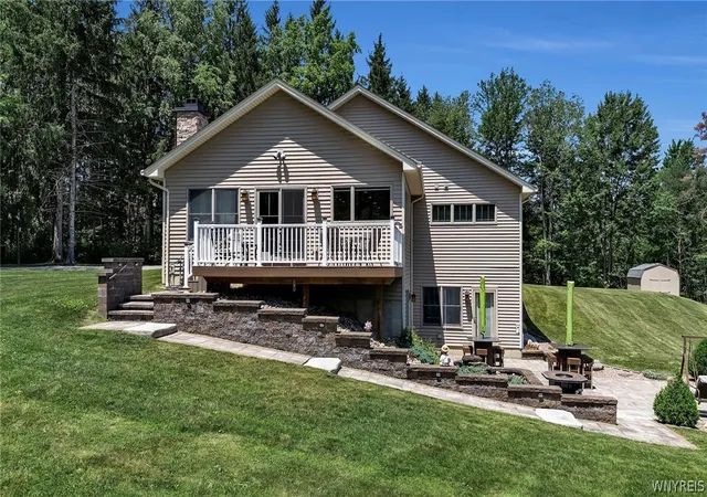 Photo 5 of Sale Pending at 365 Lapp Rd, Alden, NY 14004 | MLS# B1697560 | Listing updated on 2026-07-20