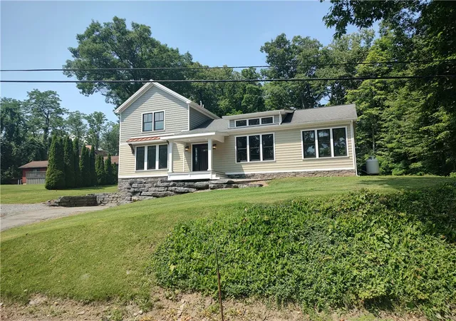 Photo 4 of Sale Pending at 5958 State Route 89, Romulus, NY 14541 | MLS# R1697438 | Listing updated on 2026-07-30