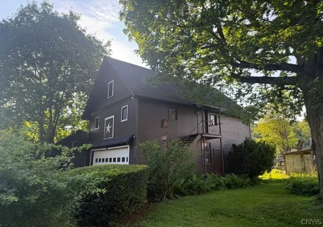 Photo 5 of Single family home for sale at 15 Center St, Mc Graw, NY 13101 | MLS# S1697625 | Listing updated on 2026-07-28