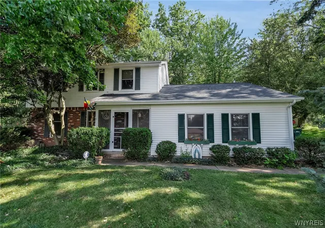 Photo 1 of Sale Pending at 5508 George Dr, Hamburg, NY 14075 | MLS# B1697623 | Listing updated on 2026-07-30