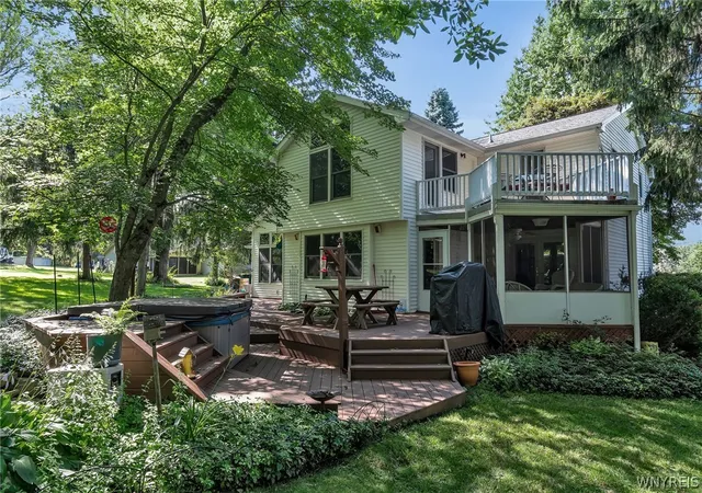 Photo 4 of Sale Pending at 5508 George Dr, Hamburg, NY 14075 | MLS# B1697623 | Listing updated on 2026-07-30