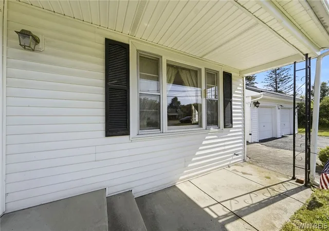 4th image of 7304 Michael Rd, Orchard Park, NY 14127 | MLS# B1693672