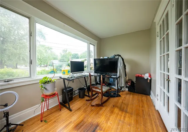 Homes for sale in Tonawanda, NY | 315 Grandview Ave, Tonawanda, NY 14223 | MLS# B1697659