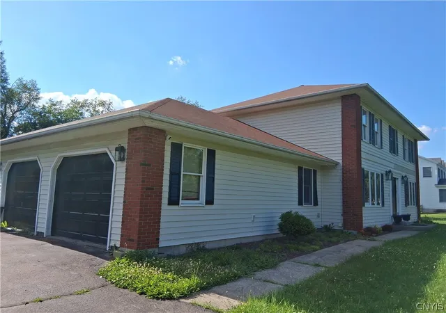 Homes for sale in Cortland, NY | 3727 Westvale Dr, Cortland, NY 13045 | MLS# S1697022