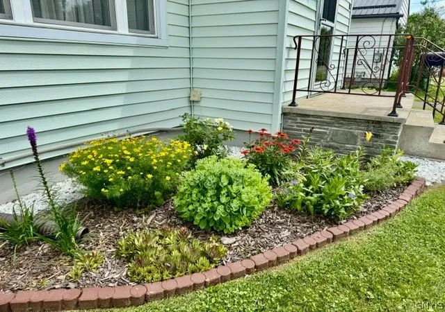 Photo 4 of Sale Pending at 18 Stewart Pl, Cortland, NY 13045 | MLS# S1697544 | Listing updated on 2026-07-28