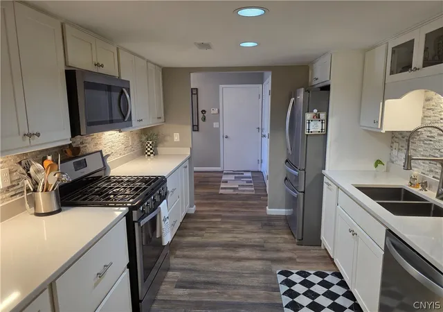 2nd image of 485 Summerhaven Dr N #485, East Syracuse, NY 13057 | MLS# S1697486