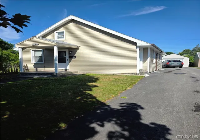 Homes for sale in Utica, NY | 1226 Hilton Ave, Utica, NY 13501 | MLS# S1697716