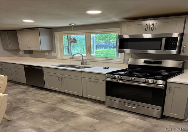 Photo 20 of Sale Pending at 5901 Beadle Dr, Jamesville, NY 13078 | MLS# S1697760 | Listing updated on 2026-07-14