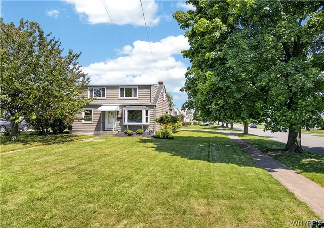 Homes for sale in Cheektowaga, NY | 831 Beach Rd, Cheektowaga, NY 14225 | MLS# B1697779