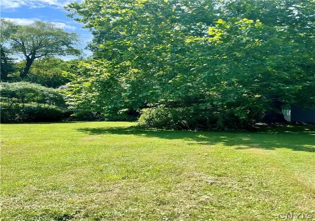 Photo 4 of Sale Pending at 7762 Perry Rd, Baldwinsville, NY 13027 | MLS# S1697395 | Listing updated on 2026-07-23