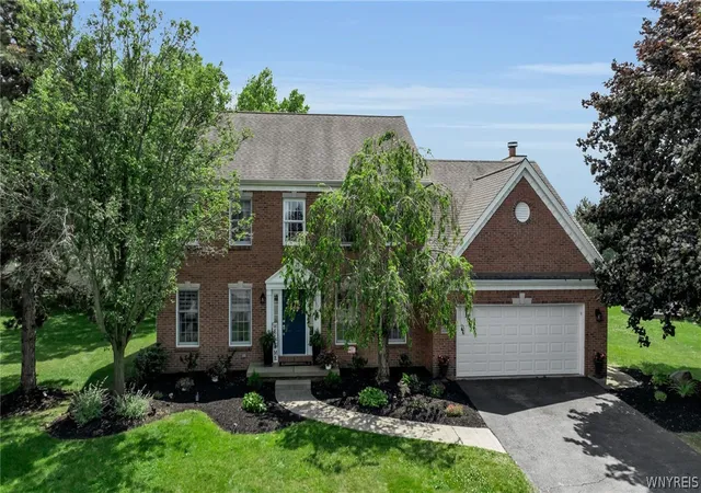 Photo 3 of Sale Pending at 5396 Raintree Ct, Buffalo, NY 14221 | MLS# B1697713 | Listing updated on 2026-07-30