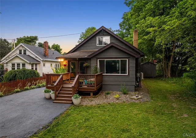 Photo 2 of Sale Pending at 5904 E Seneca, Jamesville, NY 13078 | MLS# S1697241 | Listing updated on 2026-07-15