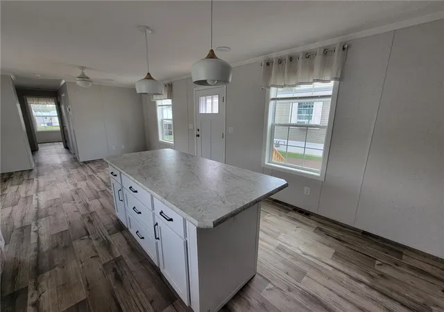 Photo 5 of Manufactured home for sale at 117 Oakleaf Dr, Weedsport, NY 13166 | MLS# R1697829 | Listing updated on 2026-07-21