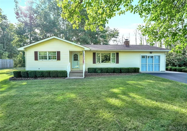 Photo 1 of Sale Pending at 3182 N Gravel Rd, Medina, NY 14103 | MLS# B1697849 | Listing updated on 2026-08-04
