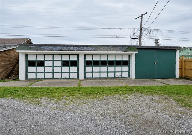 Listing Photo 2 - Condo for sale in building located at 231 Grider St, Buffalo, NY 14215 - Unit #