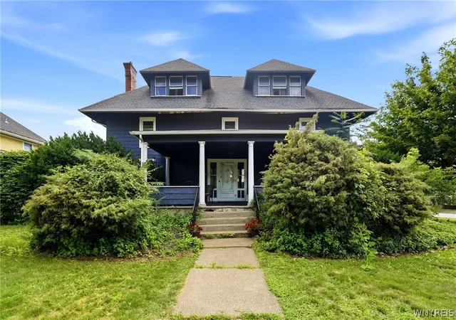 1st image of 116 Clinton St, Tonawanda, NY 14150 | MLS# B1695516