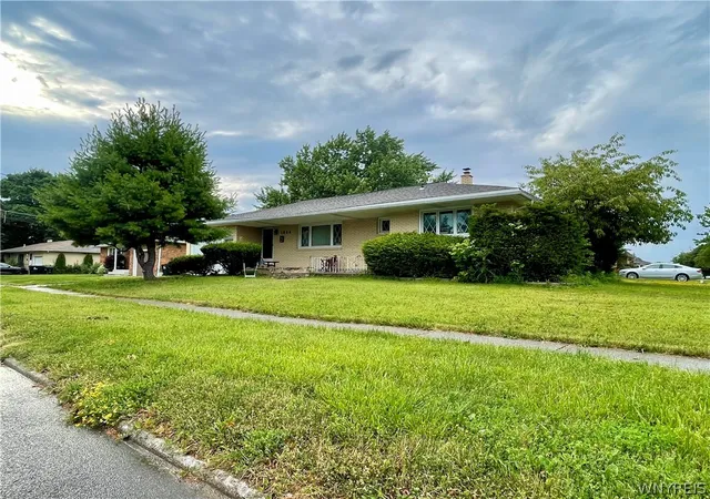 1st image of 1054 Woodstock Ave, Tonawanda, NY 14150 | MLS# B1697890