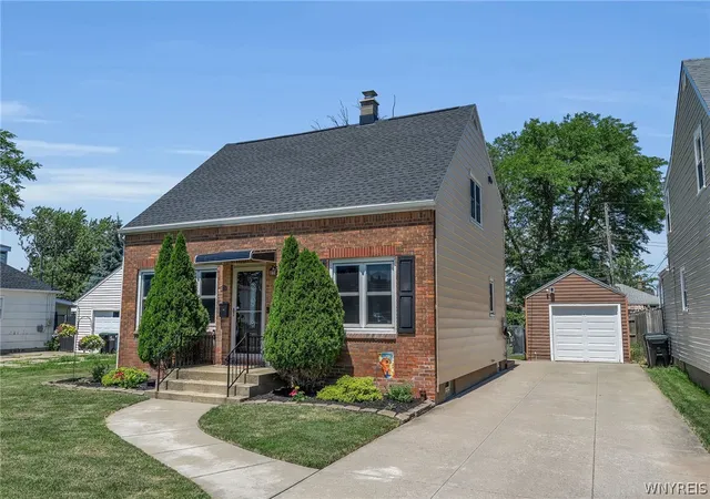 2nd image of 68 Clark St, Town Of Tonawanda, NY 14223 | MLS# B1696885