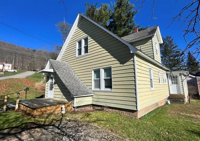 Photo 1 of Single family home for sale at 501 Allegheny St, Smethport, PA 16749 | MLS# R1694336 | Listing updated on 2026-07-12