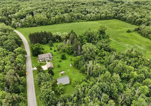 5th image of 6600 Dye Rd, Akron, NY 14001 | MLS# B1695847