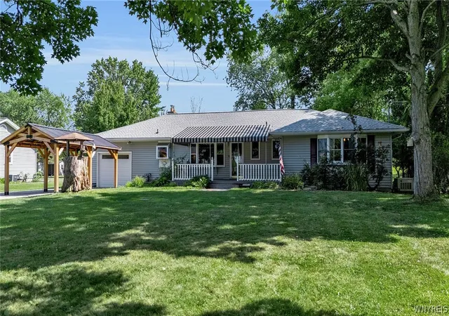 3rd image of 4564 E River Rd, Grand Island, NY 14072 | MLS# B1697928