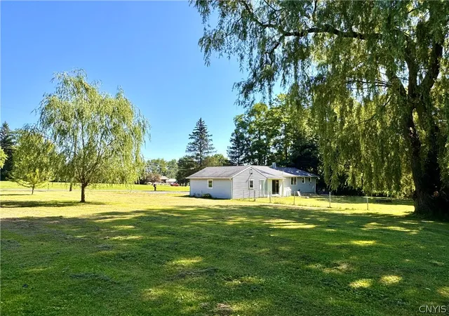 Photo 5 of Sale Pending at 2540 Mill St, Auburn, NY 13021 | MLS# S1697973 | Listing updated on 2026-07-22