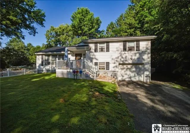 Photo 1 of Sale Pending at 70 Howard Ave, Jamestown, NY 14701 | MLS# R1697897 | Listing updated on 2026-07-31