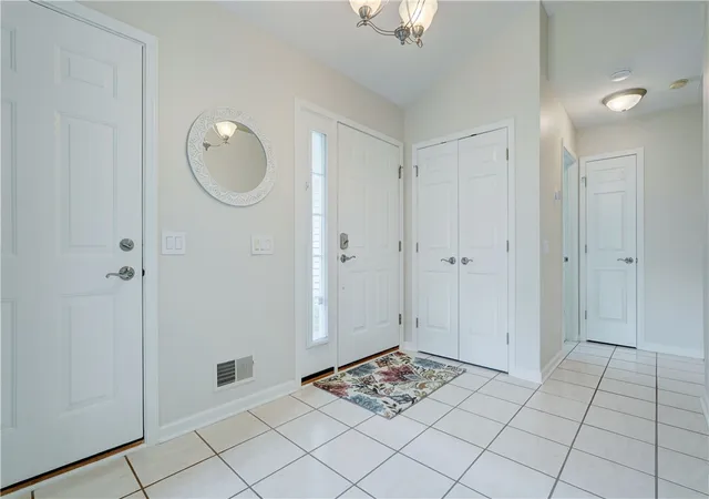 5th image of 135 Lakeview Wy, Canandaigua, NY 14424 | MLS# R1695183