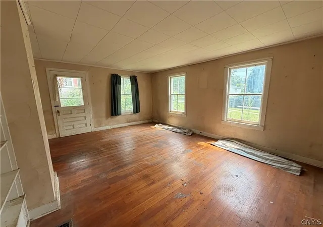 2nd image of 20 W Austin St, Skaneateles, NY 13152 | MLS# S1696313