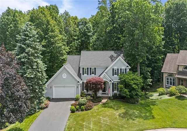 3rd image of 33 Chablis Dr, Fairport, NY 14450 | MLS# R1696053