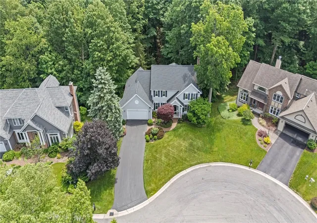 4th image of 33 Chablis Dr, Fairport, NY 14450 | MLS# R1696053
