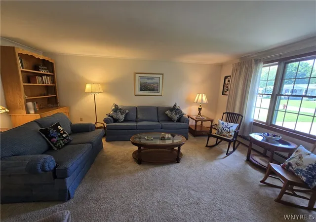 Photo 4 of Sale Pending at 105 Eastview Dr, Medina, NY 14103 | MLS# B1697948 | Listing updated on 2026-07-22