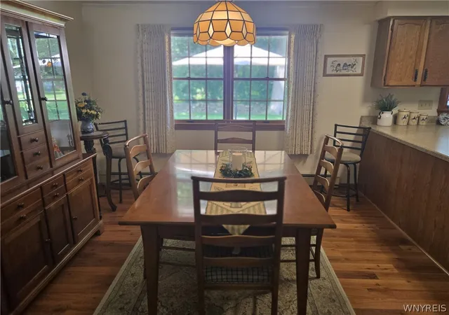 Photo 5 of Sale Pending at 105 Eastview Dr, Medina, NY 14103 | MLS# B1697948 | Listing updated on 2026-07-22