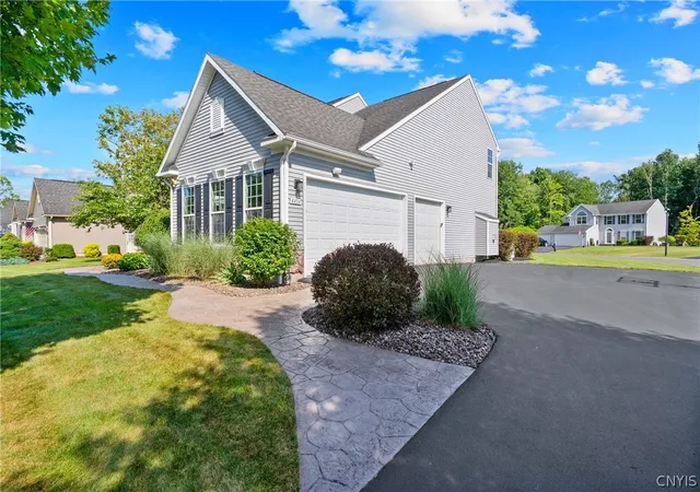Photo 3 of Sale Pending at 4434 Millstream Dr, Clay, NY 13041 | MLS# S1697997 | Listing updated on 2026-07-18