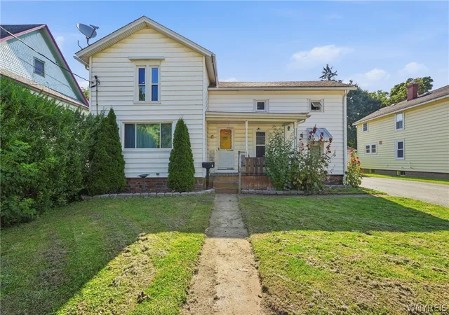 1st image of 4 Robertson St, Middleport, NY 14105 | MLS# B1697968
