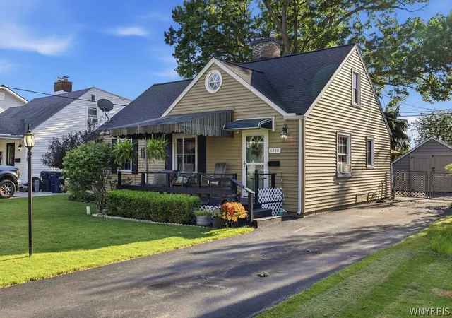 3rd image of 1278 E Park Rd, Grand Island, NY 14072 | MLS# B1697281
