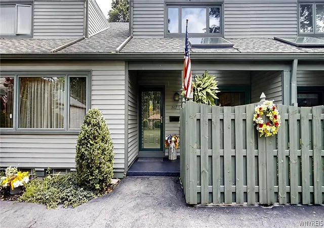 Photo 1 of Sale Pending at 307 Old Meadow Dr, East Amherst, NY 14051 | MLS# B1697534 | Listing updated on 2026-07-21